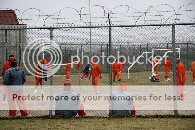 Prisoners_zps32d4a97b.jpg