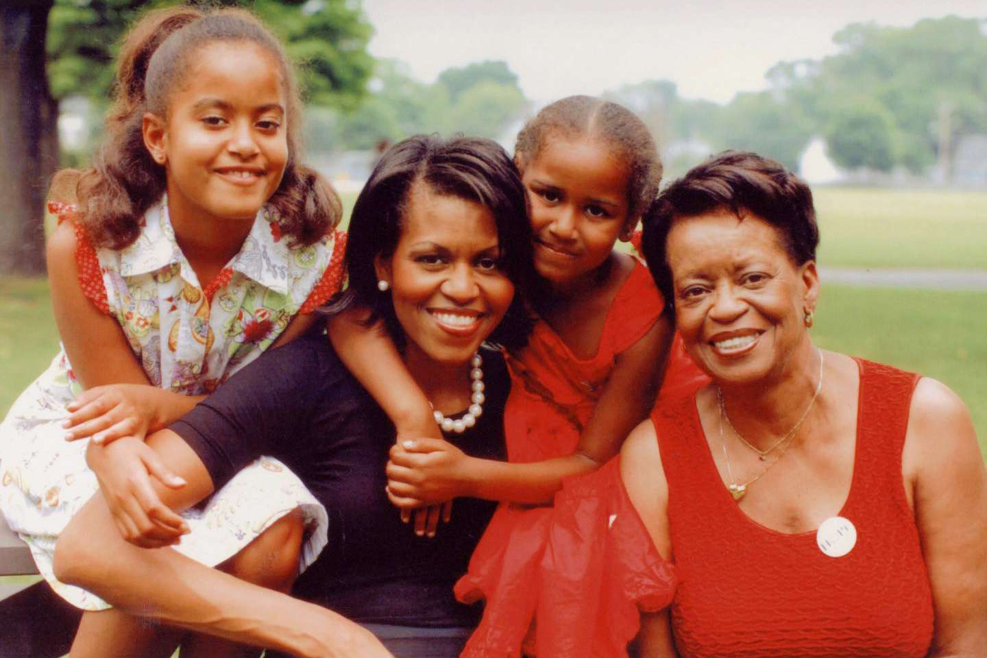 michelle-obama-2d2b58fbde6d47c5910897a0dcba2b49.jpg