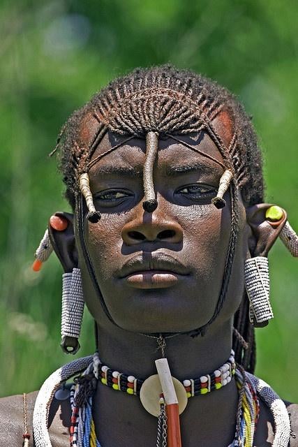 hairstyles-from-different-african-tribes-v0-kki3qsyed5bd1.jpg