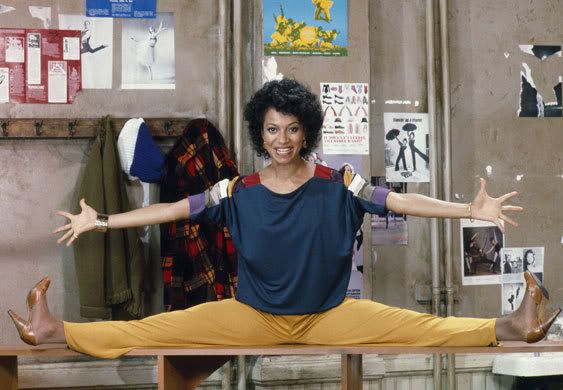 fame-tv-series-debbie-allen-8386355-563-390.jpg