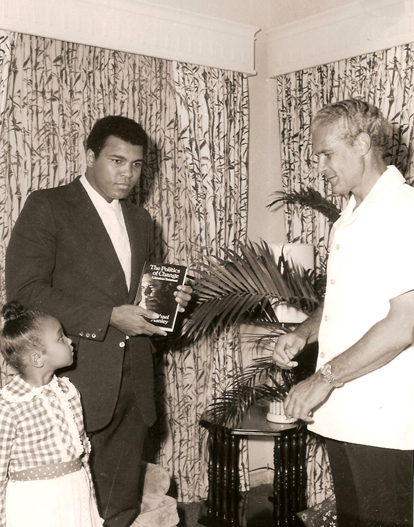 Muhammad-Ali-and-Michael-Manley.jpg