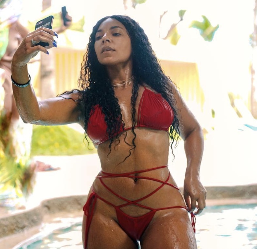 Ashanti-Red-Bikini-4.jpg