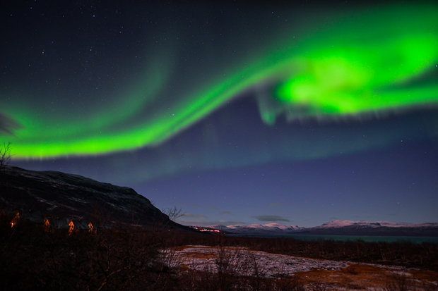 LIGHTS-OVER-LAPLAND-562749.jpg