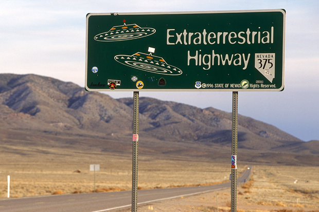 The-Extraterrestrial-Highway-647287.jpg