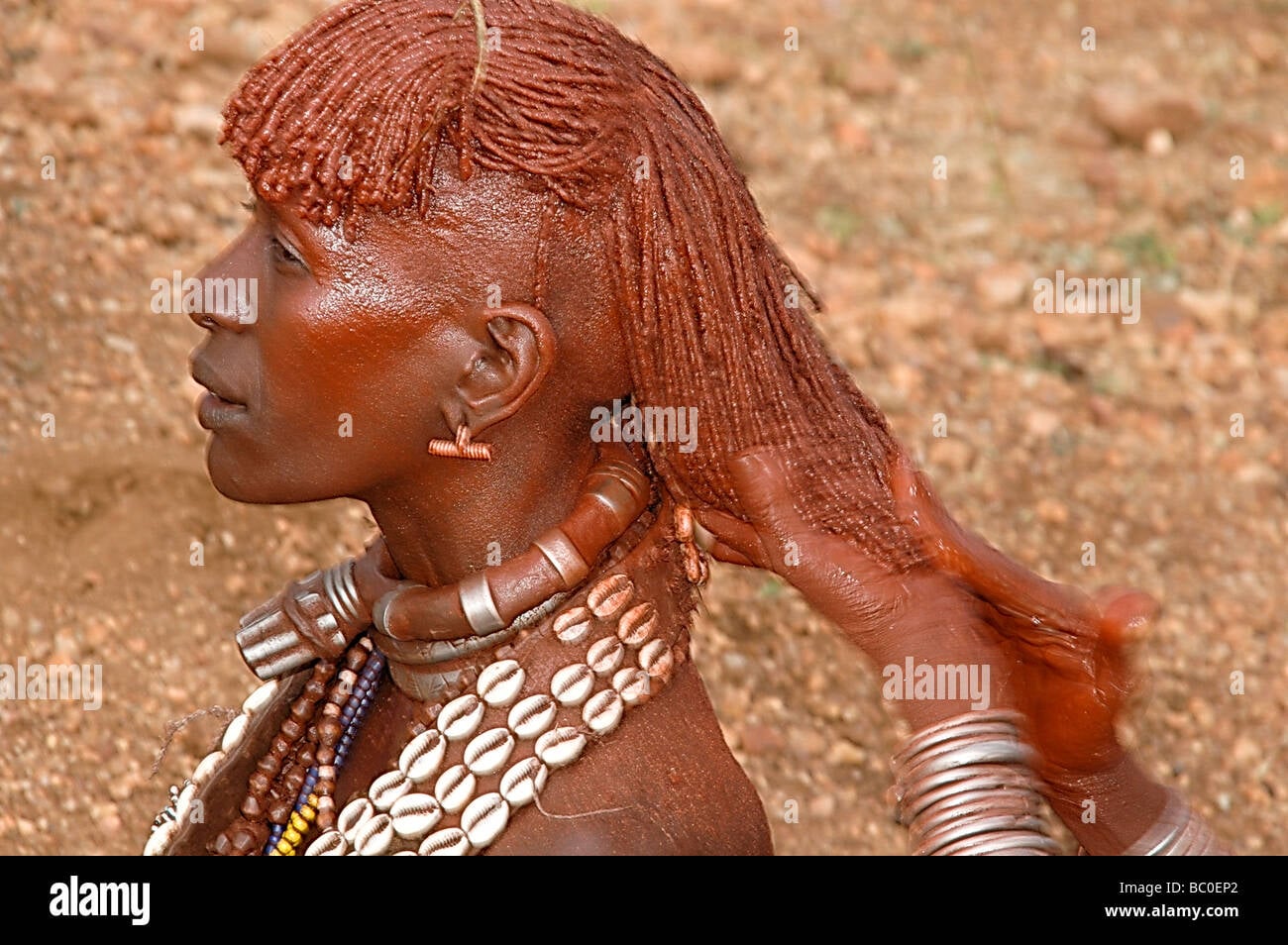hairstyles-from-different-african-tribes-v0-28yqhpued5bd1.jpg