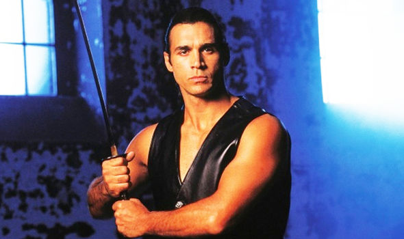 Adrian-Paul-in-the-Highlander-TV-spin-off-824124.jpg