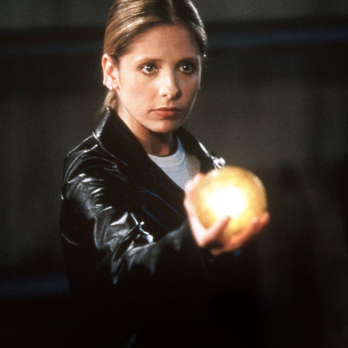 09-buffy-the-vampire-slayer.w700.h700.jpg