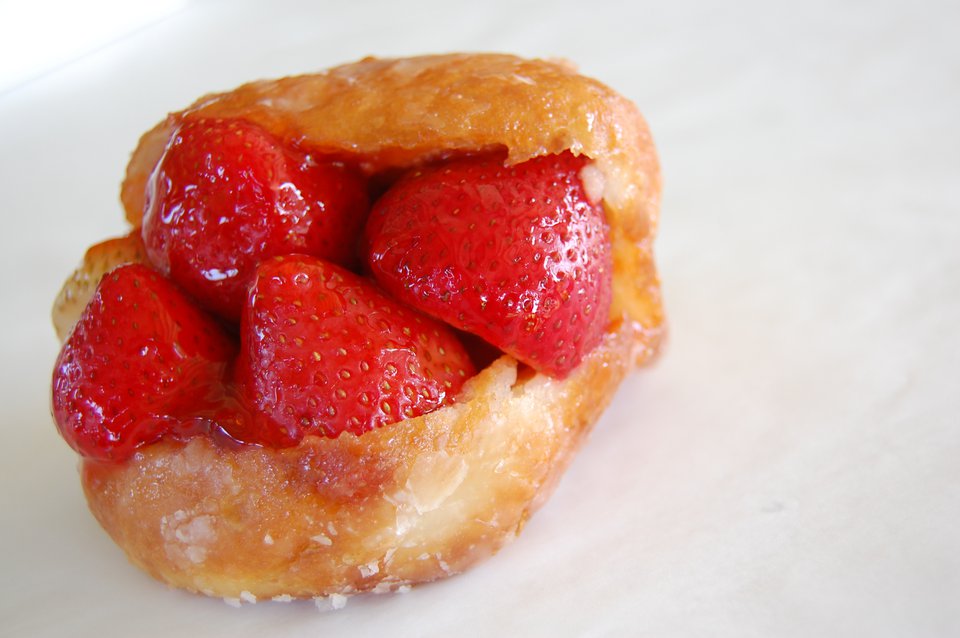 Fresh-Strawberry-Donut-2.jpg