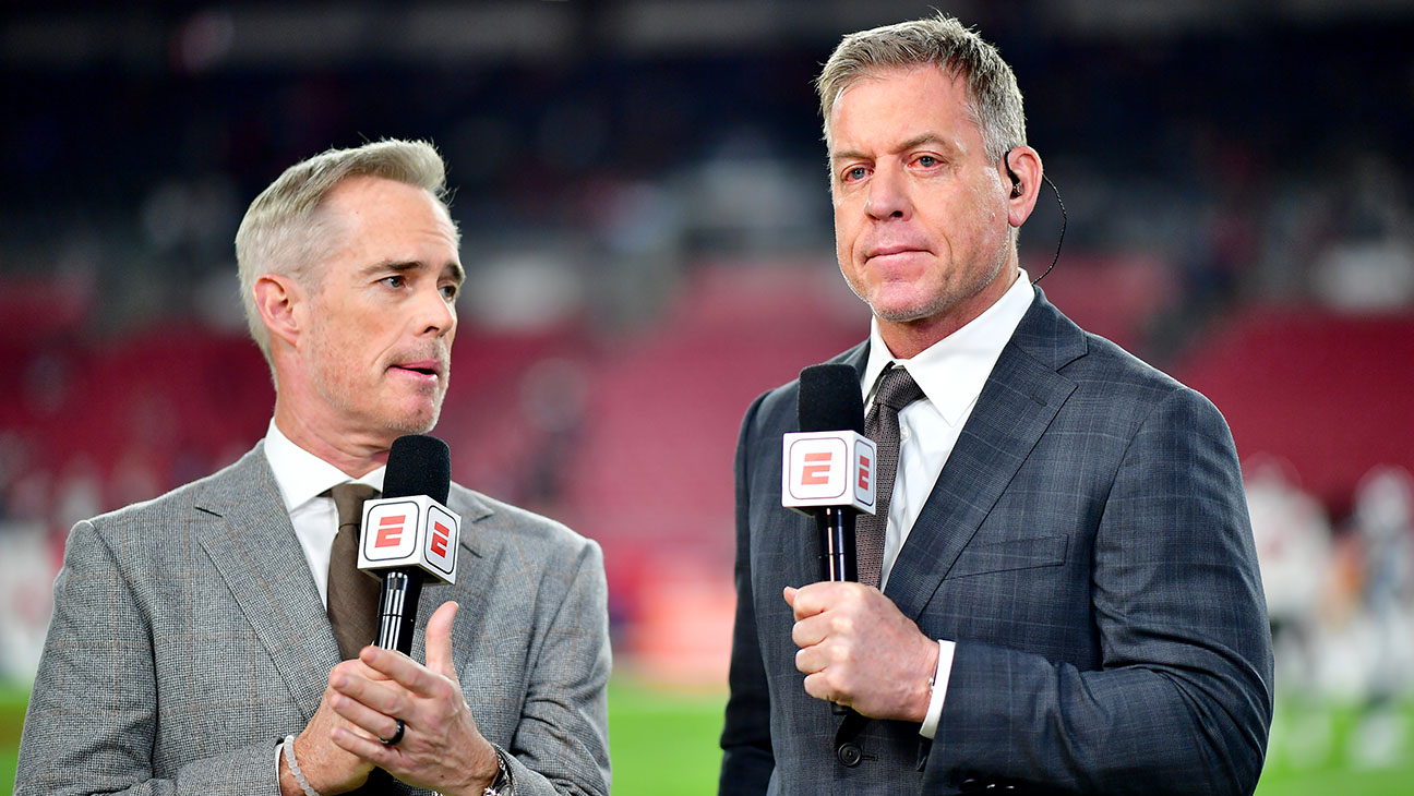 Joe Buck and Troy Aikman