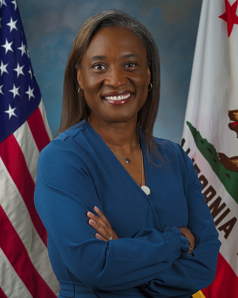 800px-Laphonza_Butler_Senate_photo%2C_2023.jpg