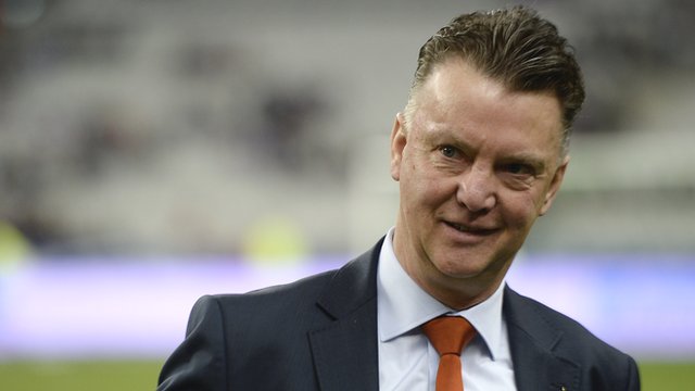 _74838303_vangaal.jpg