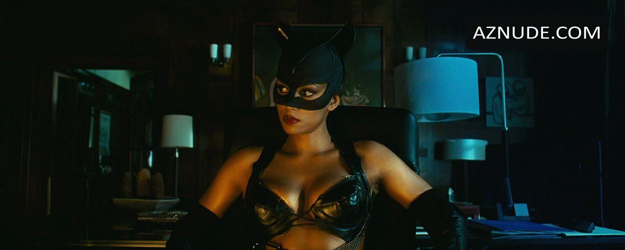 Berry-Catwoman-HD-s-07.jpg