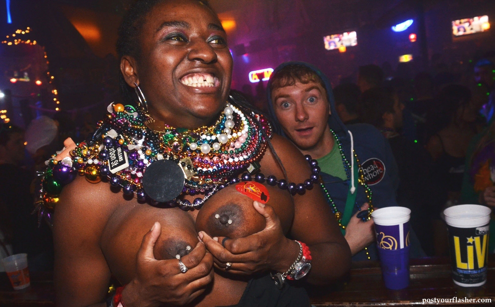 naked_mardi_gras_women_20.jpg