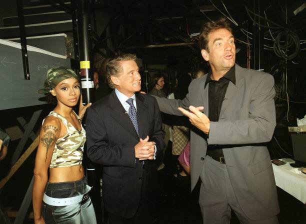 new-york-ny-lisa-left-eye-lopes-regis-philbin-huey-lewis-behind-the-scenes-making-of-the-abc.jpg