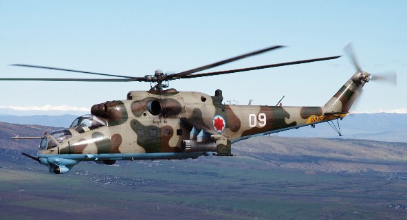 Mi-24_N09_l.JPG