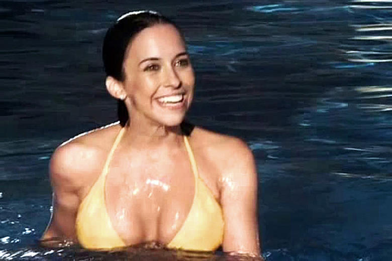 Lacey-Chabert-yellow-bikini-pool.jpg