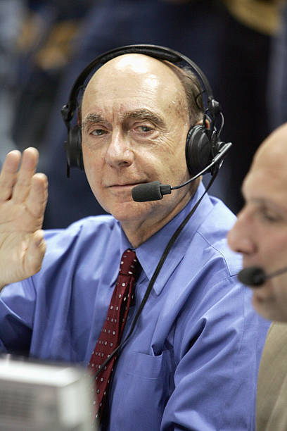 milwaukee-espn-announcer-dick-vitale-waves-before-the-game-between-the-marquette-golden-eagles.jpg