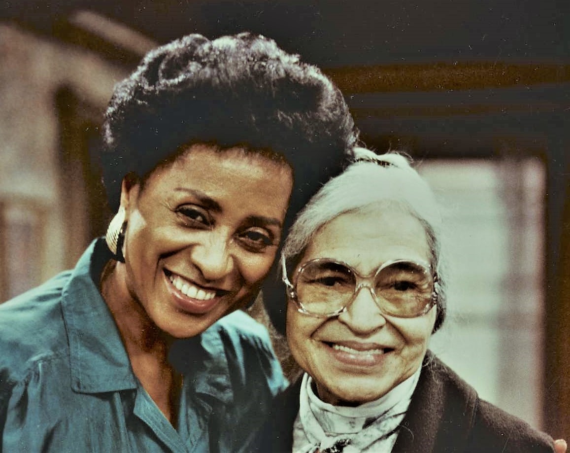 rosa-parks-and-actress-marla-gibbs-bc49f9-1600-3.jpg