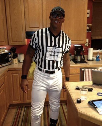 Demaryius-Thomas-replacement-ref-costume.jpg