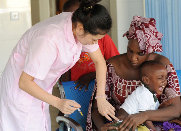 chinesenurseafrica.jpg