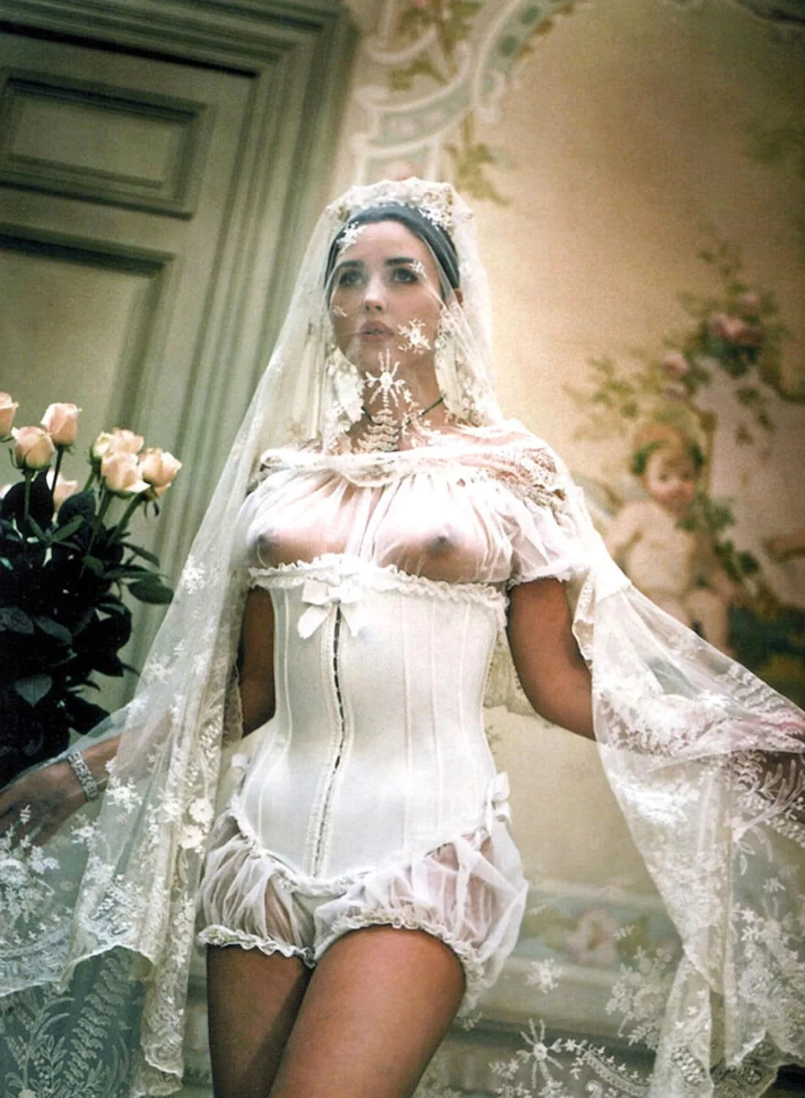 Monica-Bellucci-tits-brides-dress.jpg