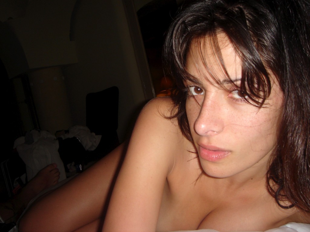 Sarah Shahi chick that played on the lez show L Word hint a sex tape may b  on the way | BGOL Community