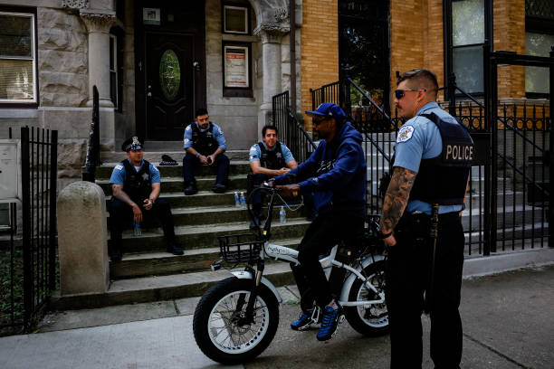 chicago-police-officers-during-the-democratic-national-convention-in-chicago-illinois-us-on.jpg