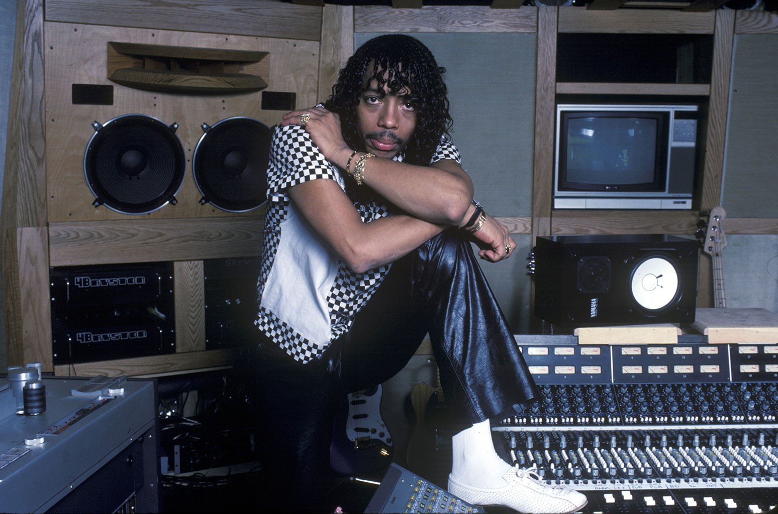 Rick-James-portrait-1981-billboard-1548-1605280247-compressed.jpg