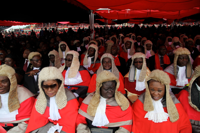 wigs-of-judges.jpg