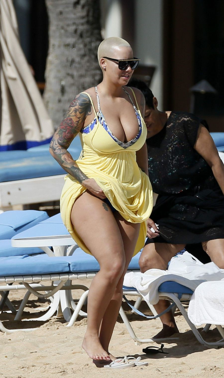 AmberRoseBikiniHonolulu2.jpg