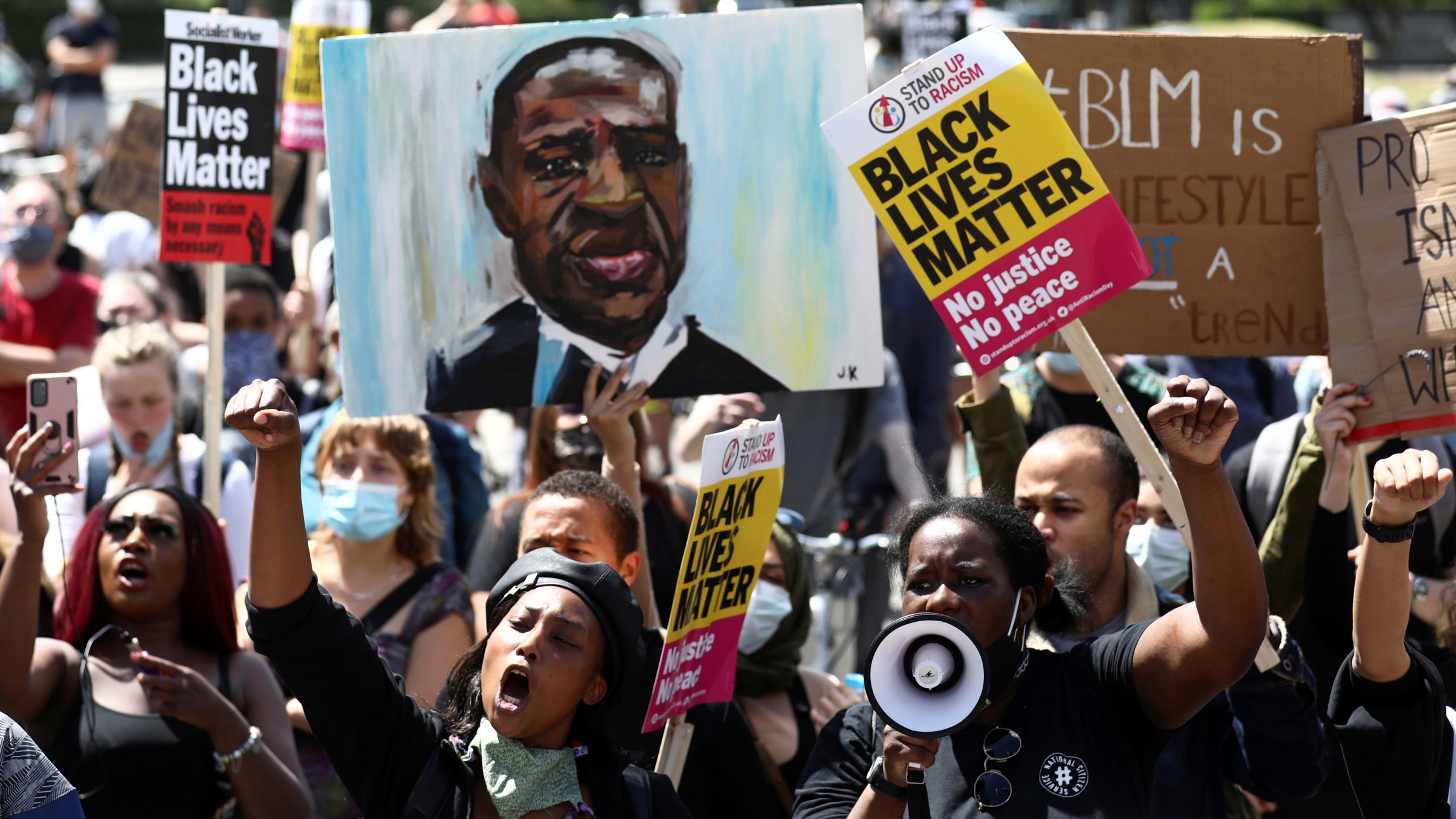 2020-06-13-blmprotests-uk.jpg