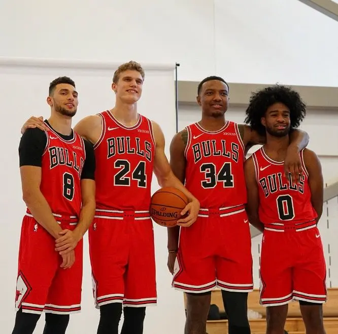 bulls-team.jpg