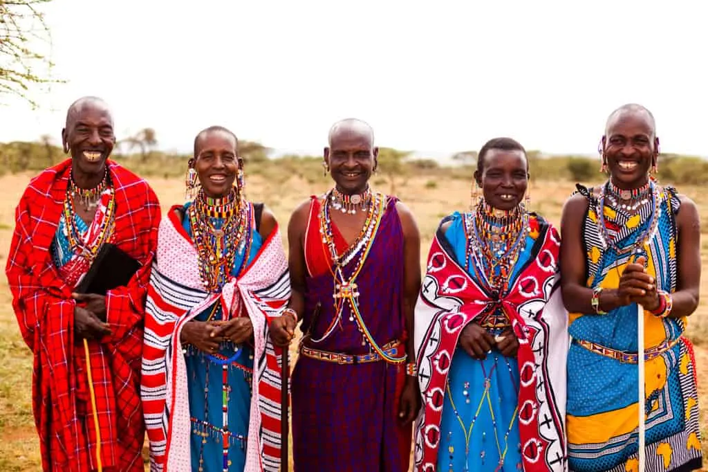 kenya-cultures-and-traditions-bg1.webp