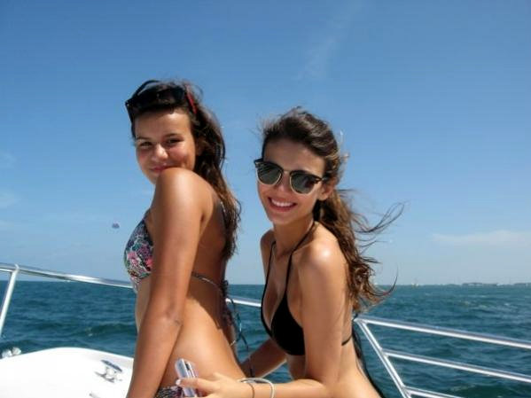 victoria+justice+bikini+on-boat.jpg