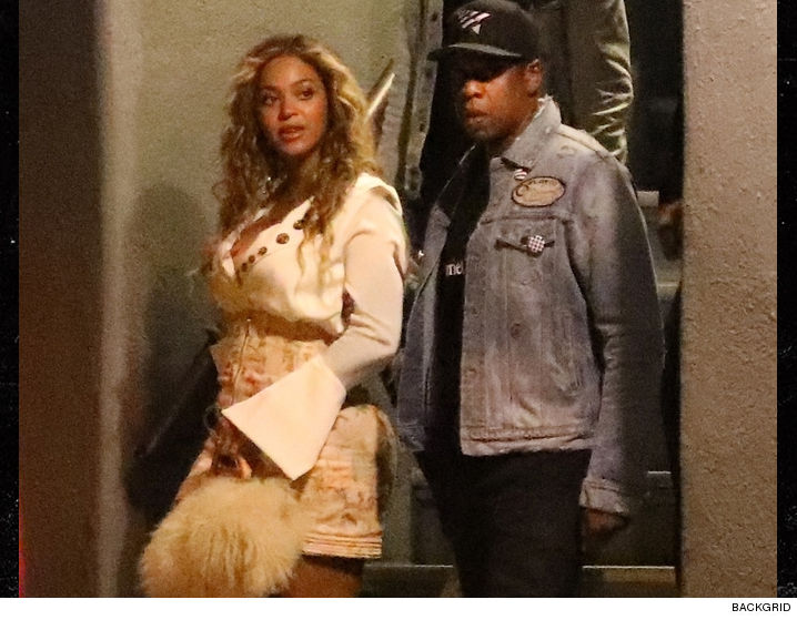 0714-beyonce-jay-z-dinner-date-backgrid-3.jpg