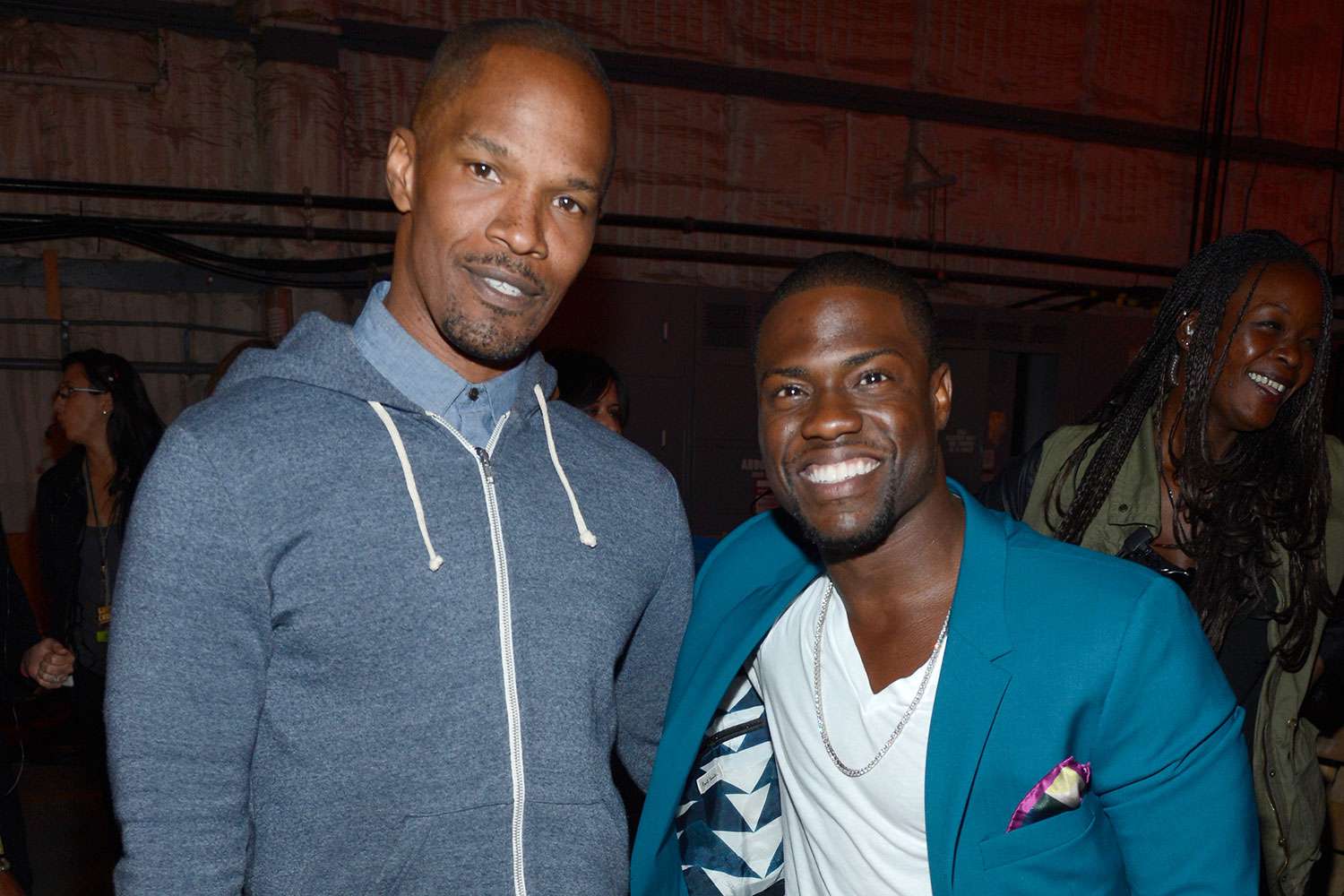 CULVER CITY, CA - JUNE 08: Actor Jamie Foxx (L) and comedian Kevin Hart attend the 2013 Spike TV Guys Choice at Sony Pictures Studios on June 8, 2013 in Culver City, California. (Photo by Kevin Mazur/WireImage)