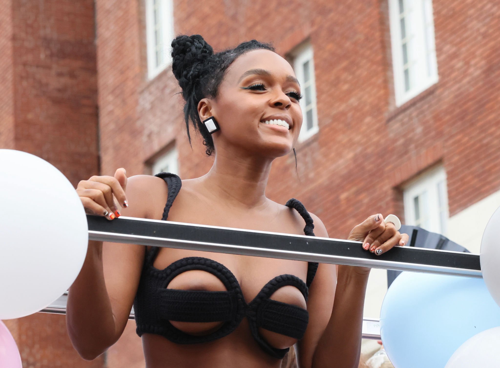 363507305_janellemonae2023lapride16.jpg