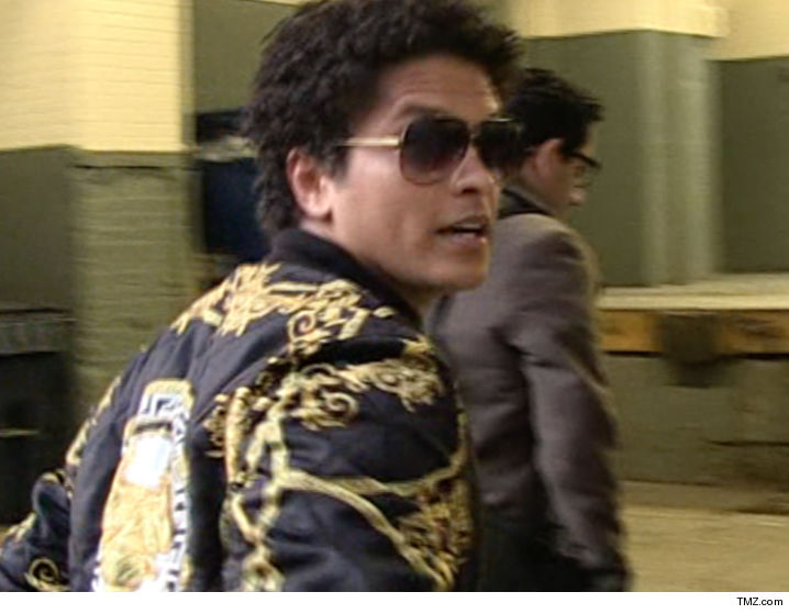 1029-bruno-mars-tmz-4.jpg