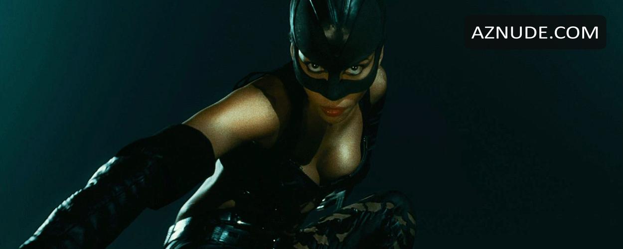 Berry-Catwoman-HD-s-03.jpg