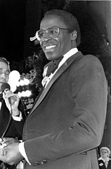 158px-Robert_Guillaume_%281980%29.jpg