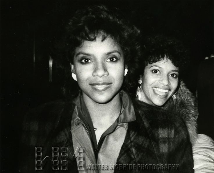 d46bdc3701d45df7985027e913940e36--phylicia-rashad-debbie-allen.jpg