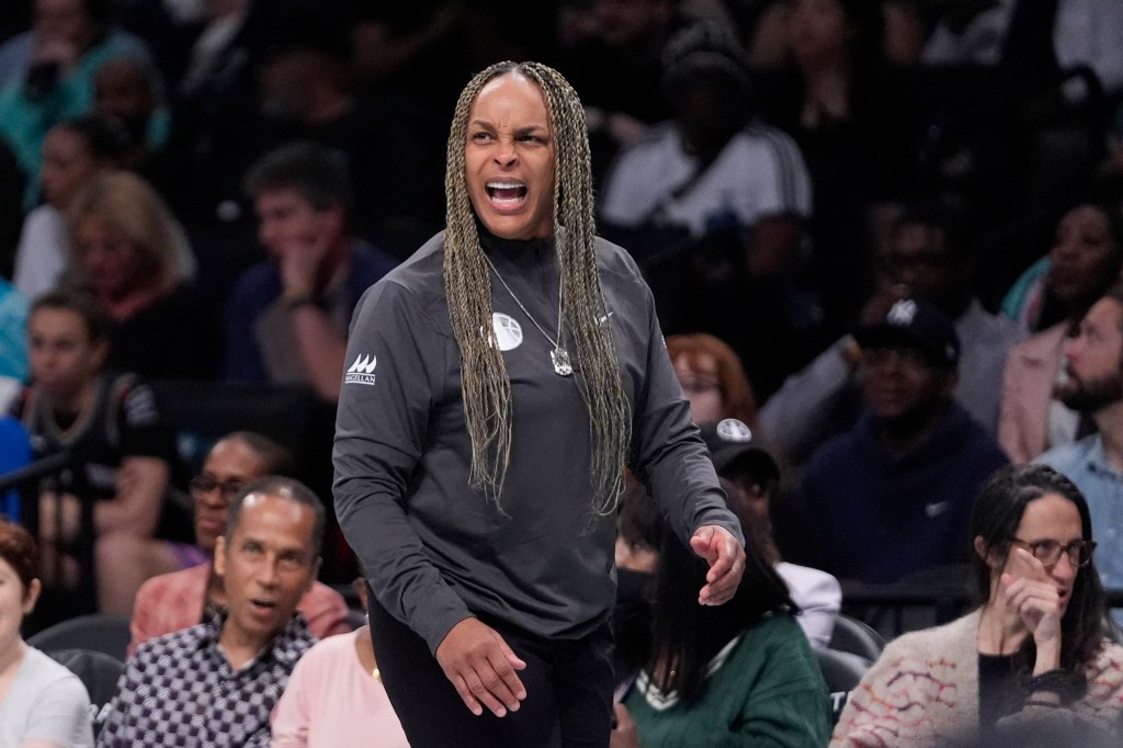 Chicago Sky coach Teresa Weatherspoon during a May 2024 game.