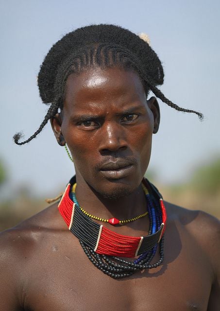 hairstyles-from-different-african-tribes-v0-v1lfpf2fd5bd1.jpg