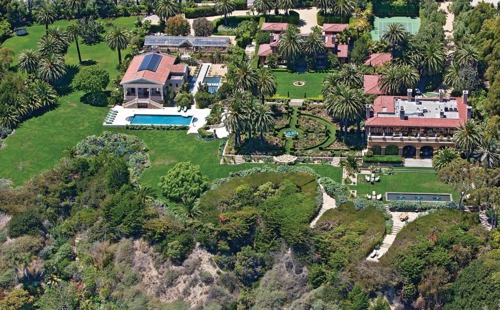 jay-z-beyonce-malibu-rental-house-photos-02-1024x768.jpg