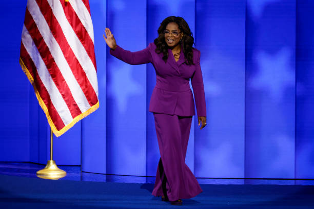 chicago-illinois-talk-show-host-oprah-winfrey-arrives-to-speak-on-stage-during-the-third-day.jpg