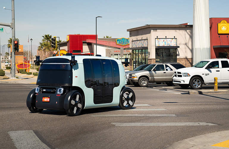 zoox-robotaxi-driving-in-las-vegas.jpg