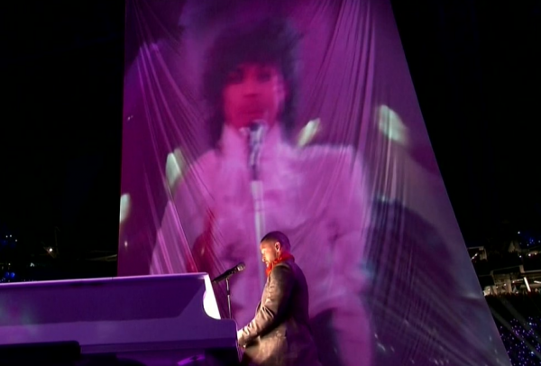 justin-timberlake-prince-super-bowl-twitter-600x406.png