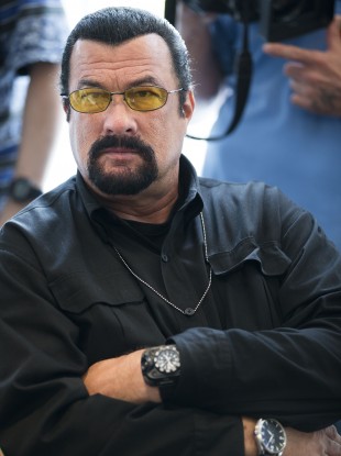 steven-seagal-310x415.jpg