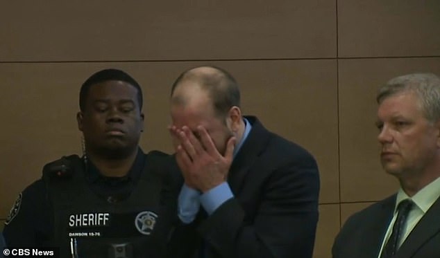 88499843-13740925-Matthews_dramatically_sobbed_in_court_on_Tuesday_as_the_judge_re-a-3_1723593399606.jpg