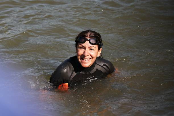 mayor-of-paris-anne-hidalgo-swims-in-the-seine-river-less-than-10-days-before-the-opening-of.jpg